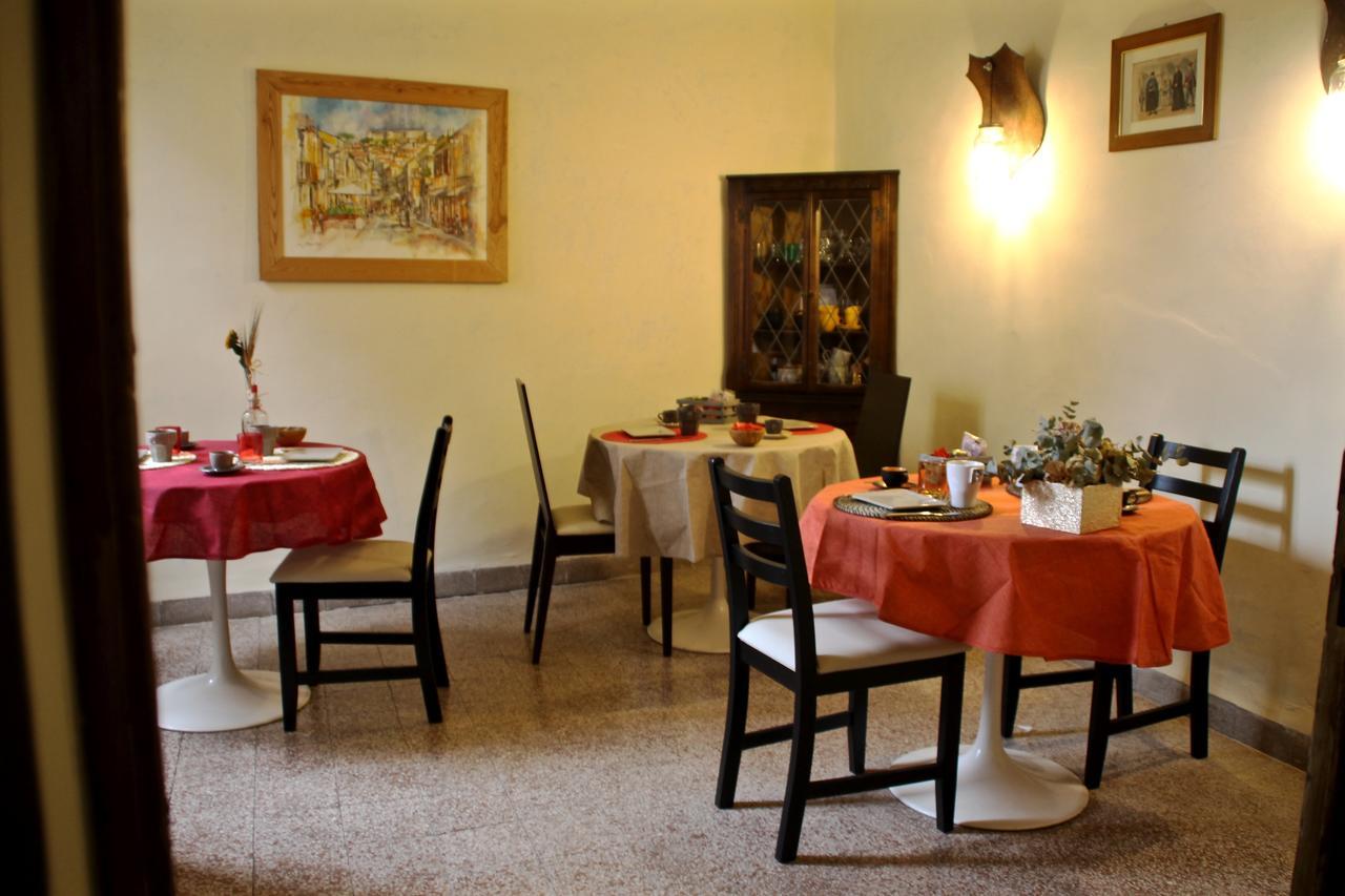 Bed & Breakfast Antica Corte Del Castello 3*